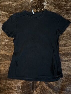 Women's Black Short Sleeve Crewneck Tee